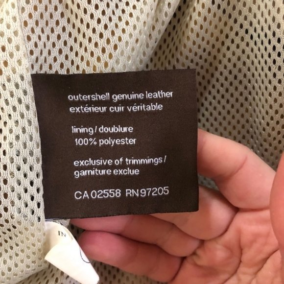 Danier Genuine Leather Suede Sleeveless Jacket - Picture 4 of 6